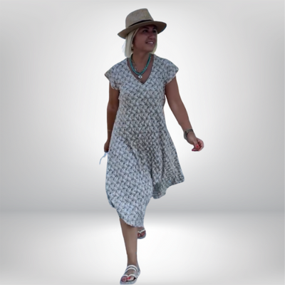 Leonie – V-kaelusega kleit ja lõdva siluetiga