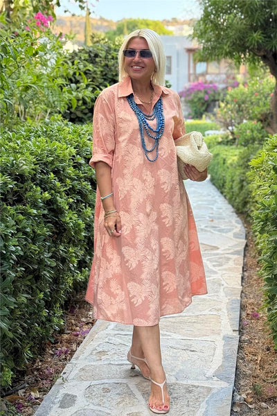 Nora – Lehtede Motivi ja Mugava Väljendiga Kleit